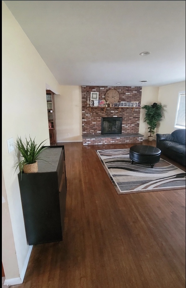 Photo 5 of 20